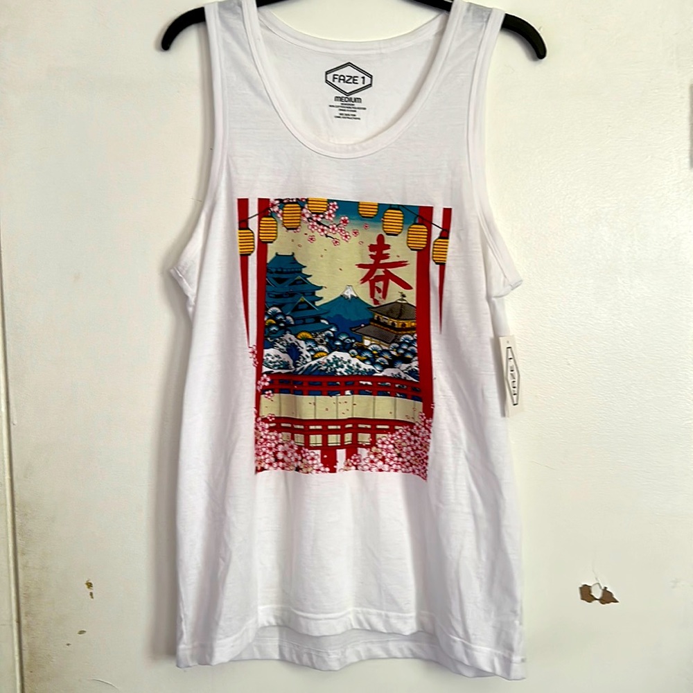 Japanese city scene white M tank top